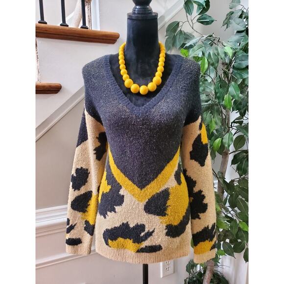 New Directions Black & Beige Animal Print V-Neck Long Sleeve Pullover Sweater M - Picture 1 of 9